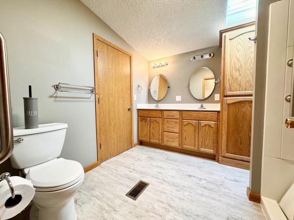 1994 Dutch Limited 4913 Mobile Home