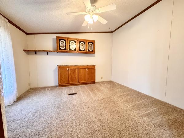 1994 Dutch Limited 4913 Mobile Home