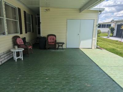 Photo 3 of 14 of home located at 26 E Hampton Dr Auburndale, FL 33823