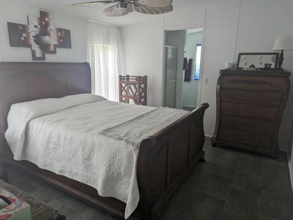 1993  Mobile Home For Sale