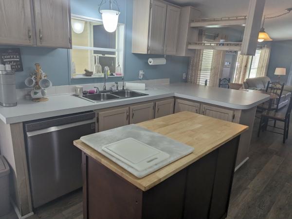 1993  Mobile Home For Sale