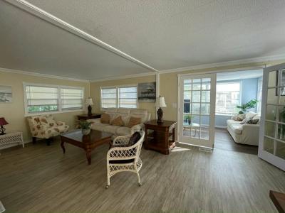 Photo 2 of 20 of home located at 981 Trinidad Avenue Venice, FL 34285