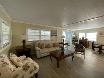 Photo 4 of 20 of home located at 981 Trinidad Avenue Venice, FL 34285