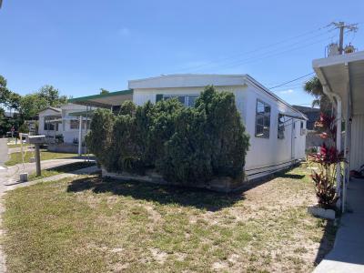 Photo 2 of 3 of home located at 337 Sterling Drive West Lakeland, FL 33815