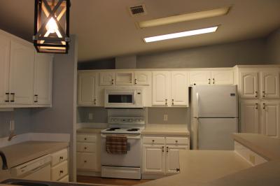 Photo 5 of 11 of home located at 121 Hammock St. Davenport, FL 33897