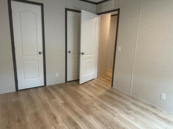 2023 96PLH16663BH23A  Home