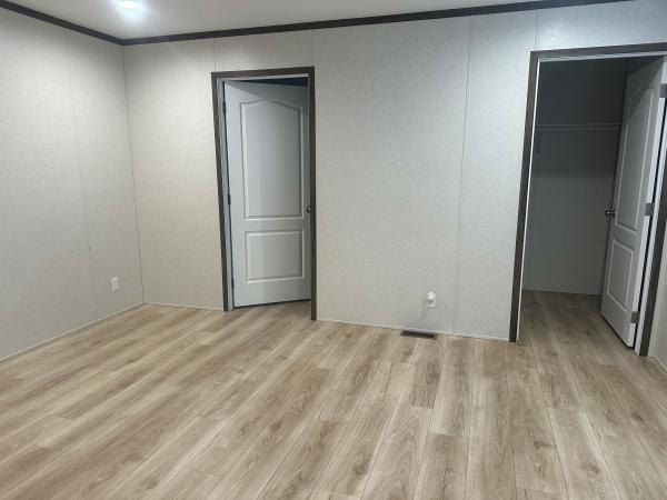 2023 96PLH16663BH23A  Home