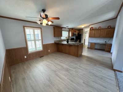 Photo 2 of 15 of home located at 29904 Meadow Lane Gibraltar, MI 48173