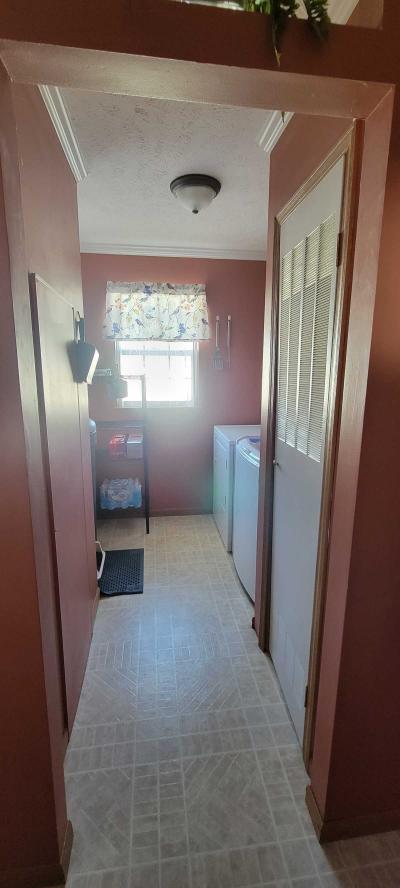 Photo 2 of 33 of home located at 553 Valentine Dr Martinsburg, WV 25405