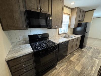 Mobile Home at 91 Locust Highland, MI 48357