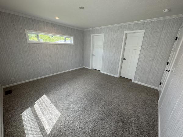 2025 Champion Cedar Cove Limited  Home