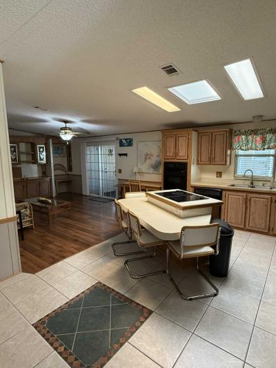 Photo 4 of 19 of home located at 701 Aqui Esta Drive Lot 43 Punta Gorda, FL 33950