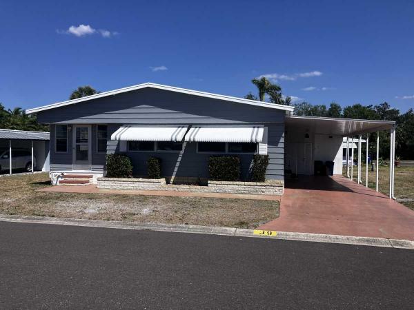 Photo 1 of 2 of home located at 620 57th Ave West J-09 Bradenton, FL 34207