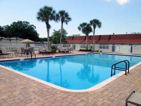 2018 Champion Luxury Manufactured Home