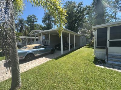 Photo 2 of 25 of home located at 9112 Berkshire Lane Tampa, FL 33635