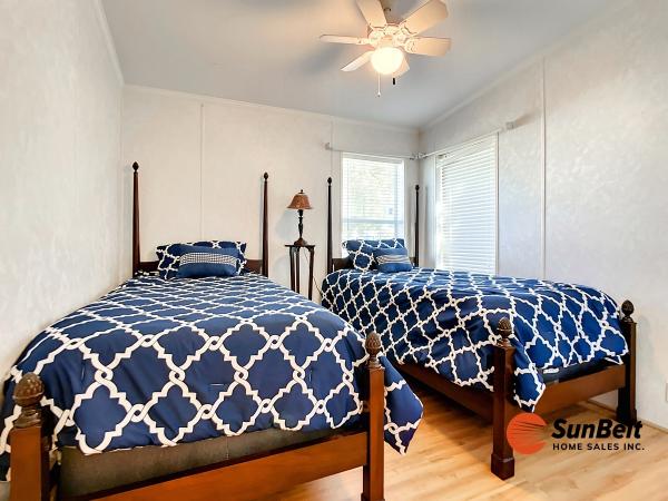 2004 Merit Mobile Home