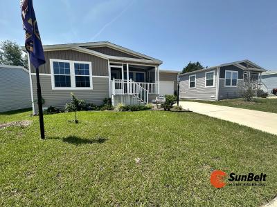 Photo 2 of 23 of home located at 609 Pine Brook Circle Lady Lake, FL 32159