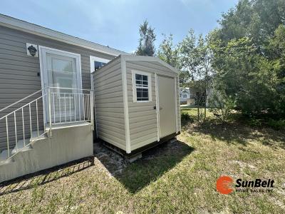 Photo 3 of 23 of home located at 609 Pine Brook Circle Lady Lake, FL 32159