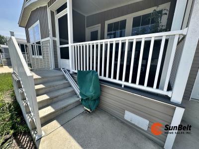 Photo 4 of 23 of home located at 609 Pine Brook Circle Lady Lake, FL 32159