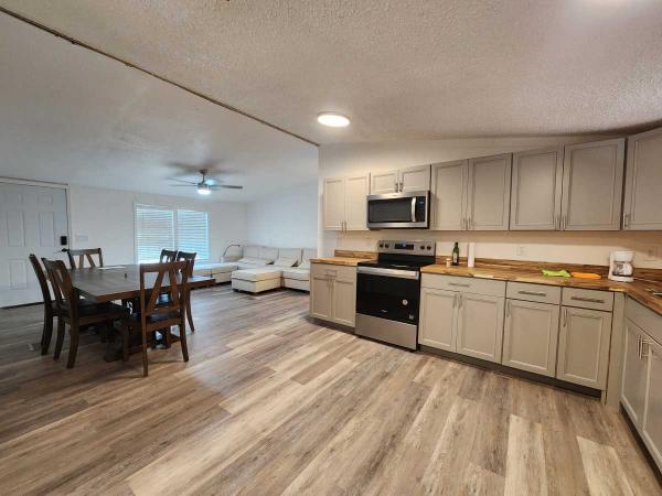1987 Redman Manufactured Home