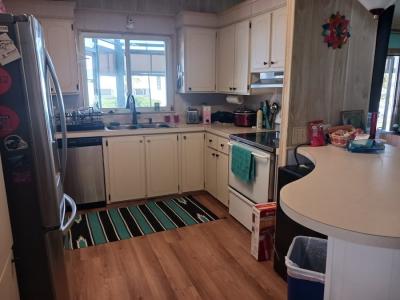 Photo 2 of 40 of home located at 5700 Bayshore Rd. #328 Palmetto, FL 34221