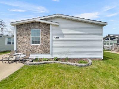Photo 2 of 30 of home located at 6347 Kingsway Dr. Fenton, MI 48430