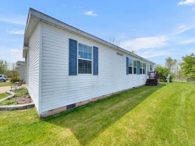 Photo 3 of 30 of home located at 6347 Kingsway Dr. Fenton, MI 48430
