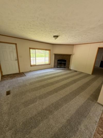 Photo 3 of 21 of home located at 14962 Charleston Rd Kenna, WV 25248
