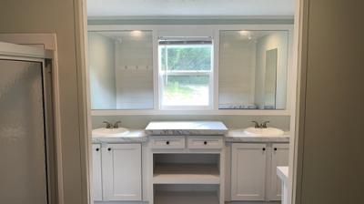 Photo 4 of 8 of home located at 724 Old Cemetery Rd Madisonville, TN 37354