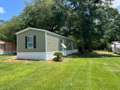 Photo 3 of 14 of home located at 9741 Wilson Rd Lot 19 Elberta, AL 36530