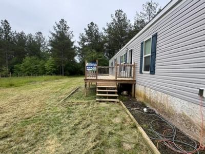 Photo 4 of 16 of home located at 1565 Boyles Mill Rd Dalton, GA 30721