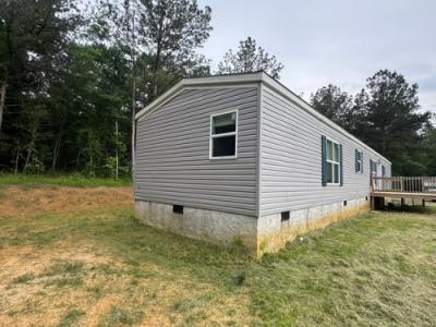 Photo 5 of 16 of home located at 1565 Boyles Mill Rd Dalton, GA 30721