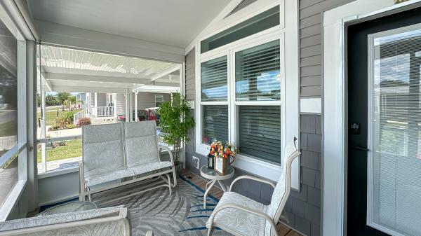 2023 Palm Harbor 340LS28522J Mobile Home