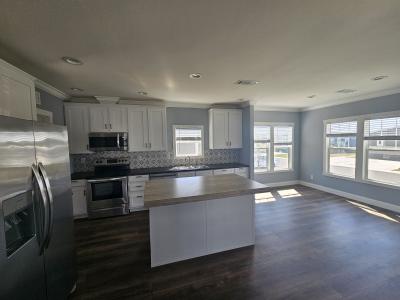 Photo 4 of 8 of home located at 401 Dunn Drive Kyle, TX 78640