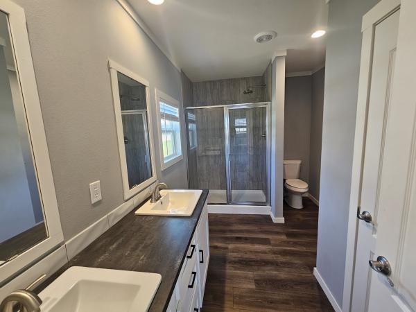 2025 Clayton 32LKS28523DH25 Mobile Home