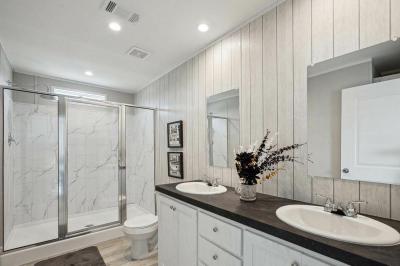 Photo 5 of 6 of home located at 651 Mill Run Avenue Kyle, TX 78640