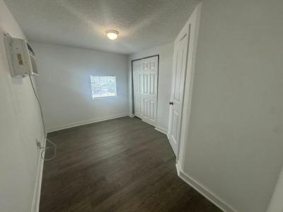 Photo 2 of 8 of home located at 6635 Festival Lane Orlando, FL 32818