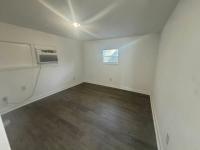 1974 PARK Manufactured Home