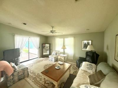 Photo 4 of 15 of home located at 1405 82nd Avenue, Site #48 Vero Beach, FL 32966