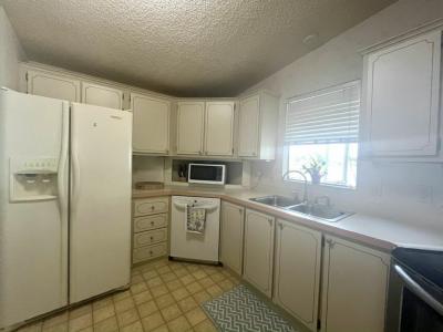Photo 2 of 8 of home located at 1405 82nd Avenue, Site #48 Vero Beach, FL 32966
