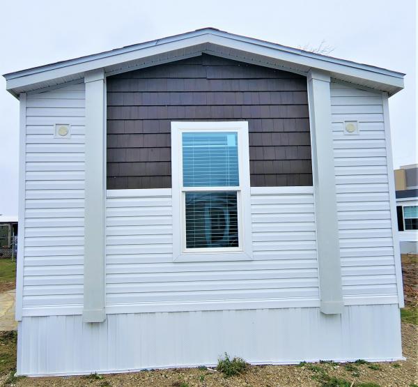 2022 Clayton - Giles Mobile Home For Sale