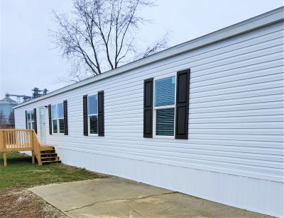 Photo 2 of 21 of home located at 10610 East St Rt 762 #179 #179B Lockbourne, OH 43137