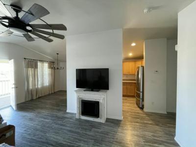 Photo 2 of 20 of home located at 2401 W. Southern Ave. #470 Tempe, AZ 85282