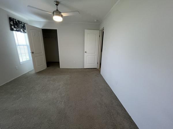 2021 Champion SIG3482C Mobile Home