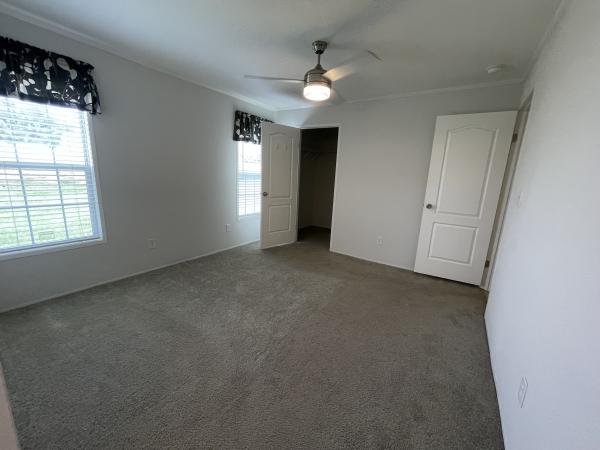 2021 Champion SIG3482C Mobile Home