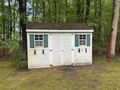 Photo 2 of 12 of home located at 15 Edgewood Drive Cream Ridge, NJ 08514