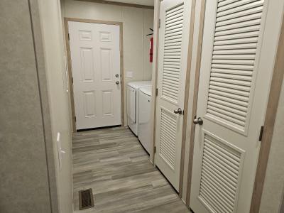 Photo 4 of 6 of home located at 1212 Herrington Monroe, MI 48161