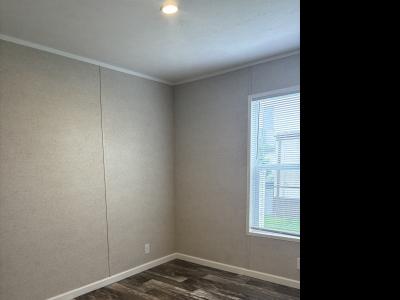 Photo 2 of 9 of home located at 5001 South Ave Lot 93 Toledo, OH 43615