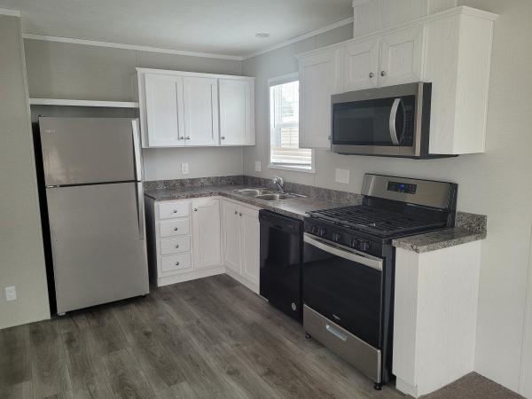 Photo 1 of 2 of home located at 6 Riverbank Pontiac, MI 48341