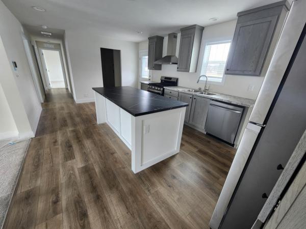 2025 Clayton Stayin Alive Home